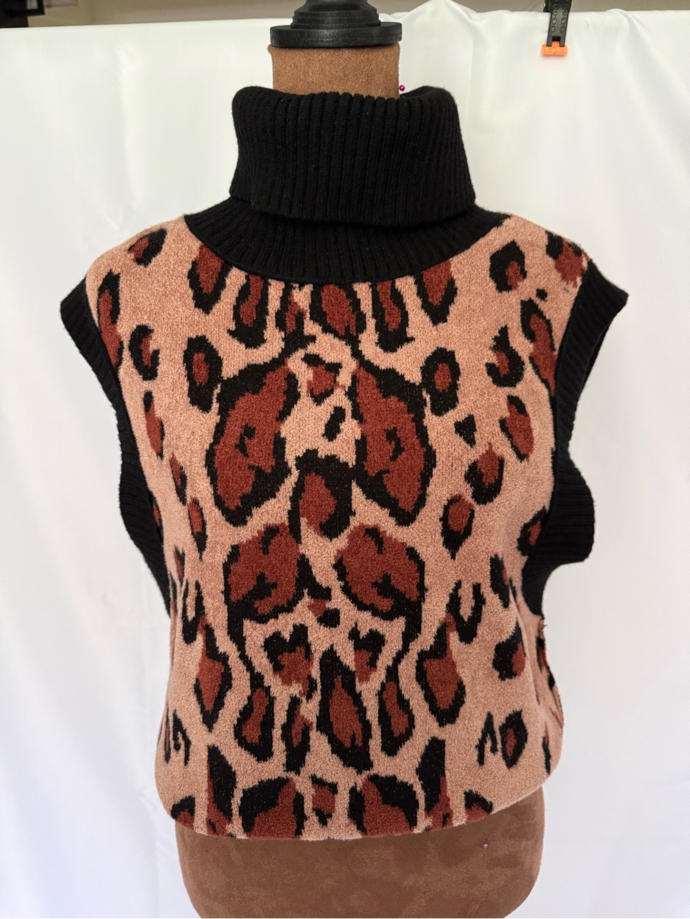 ✨ Free People "Little Animal" Turtleneck Sweater Vest Size M✨